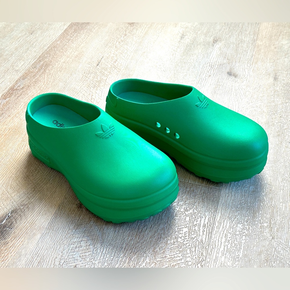 Adifom Stan Smith Mule shoes in GREEN, women’s size 8